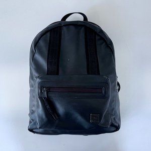 Db Douchebags The Æra The Avenue 16L Black Leather Unisex - Very Good